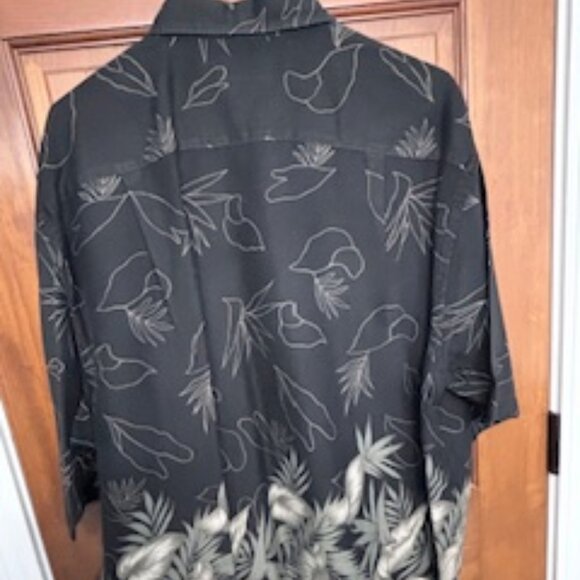 Nautica Men's 2x short sleeve shirt Black with design EUC - Picture 5 of 6